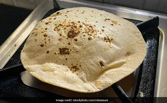 Kitni Roti Khani Chaiye : रोज खानी चाहिए इतनी रोटी, इससे सेहत को मिलेंगे ज्यादा फायदे