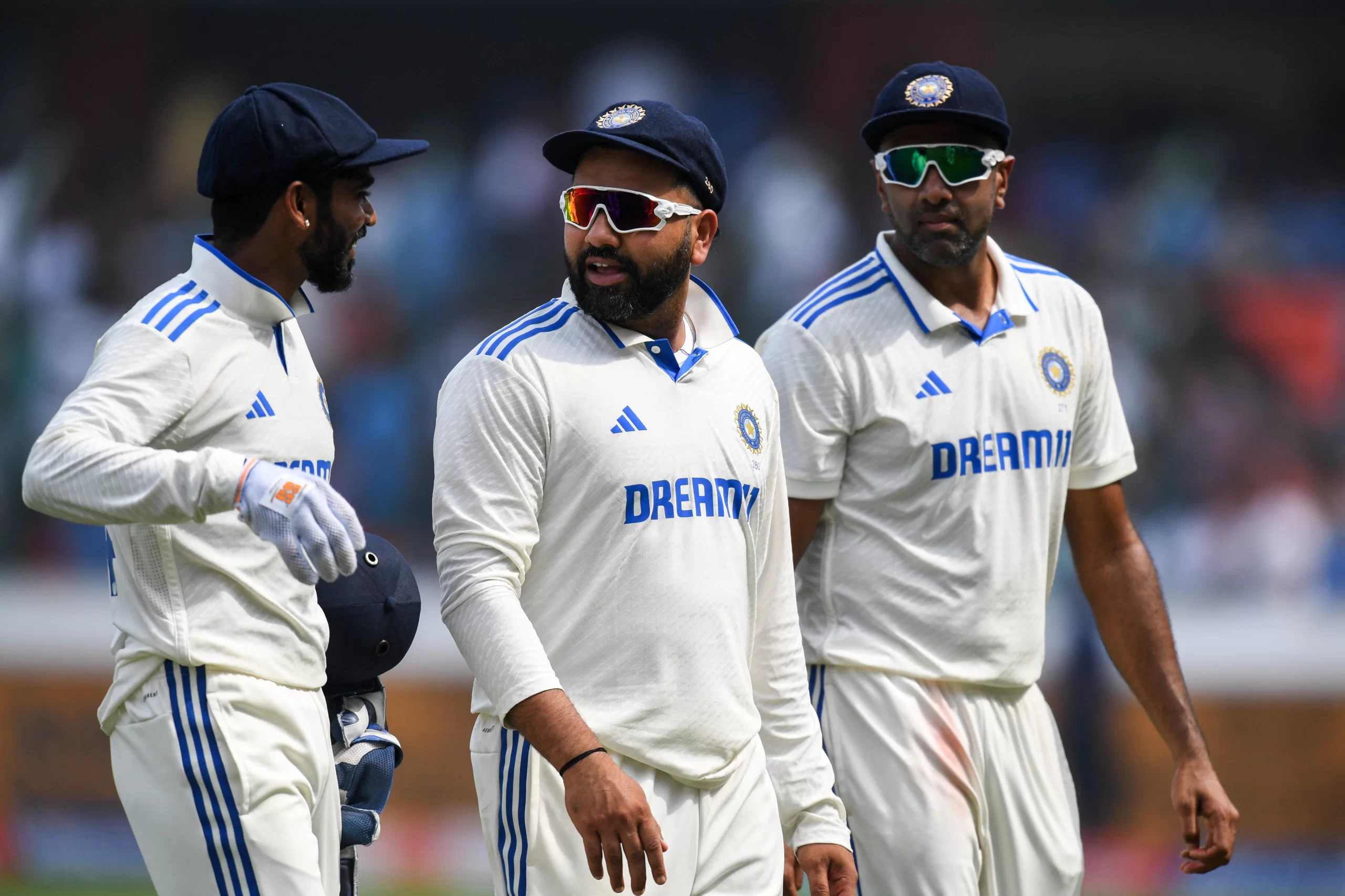 “टीम इंडिया के खिलाड़ियों का…”, रवि शास्त्री ने रोहित एंड कंपनी को लगाई फटकार, ऐसा कहकर बताई हार की बड़ी वजह