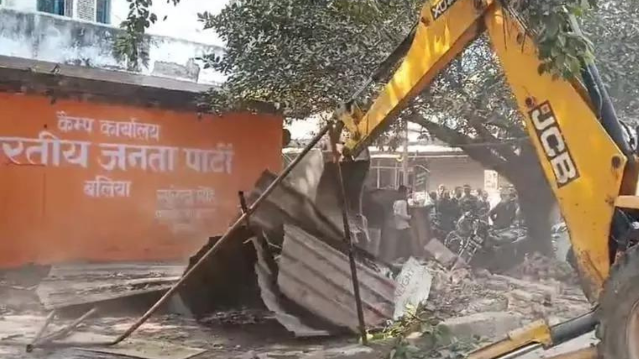 Municipal bulldozer razes BJP’s camp office in UP’s Ballia