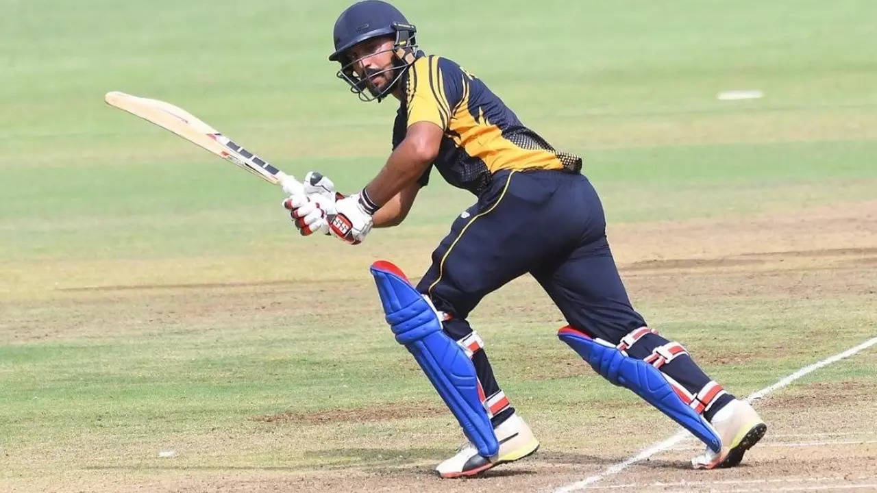 Anmolpreet smashes fastest List A hundred by an Indian