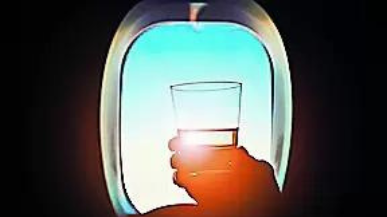 Liquor sale hits new high on Air India Express’s 1st Surat-Bangkok flight