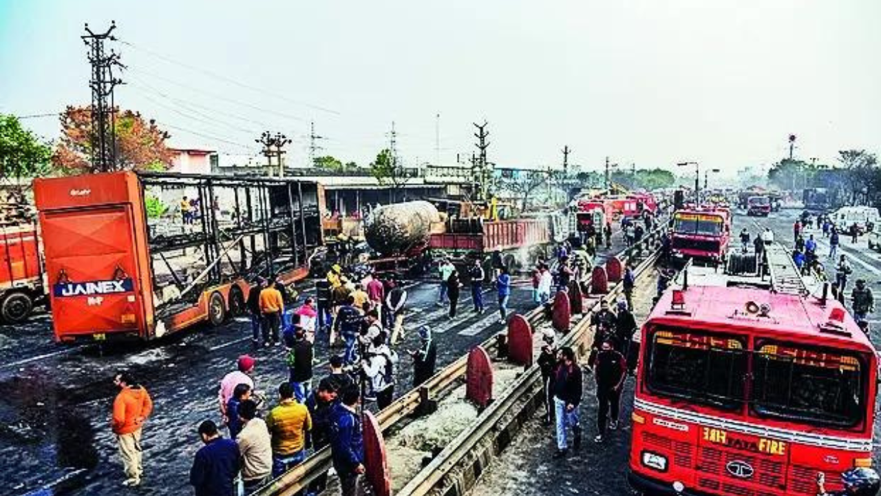 Jaipur gas tanker explosion: Cops quiz LPG tanker driver as fire toll hits 15