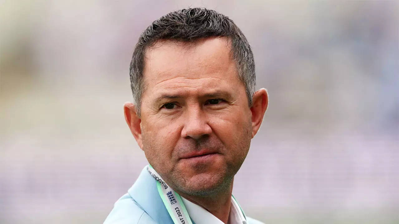 Shoulder-bump row: Ponting’s hypocrisy highlighted