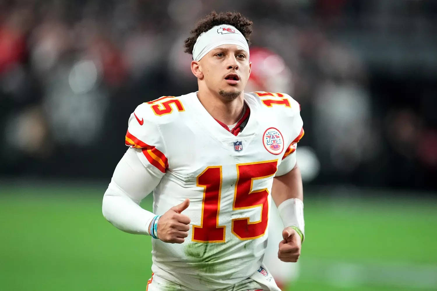 Patrick Mahomes’ fam faces health struggles; mom pleads for prayers