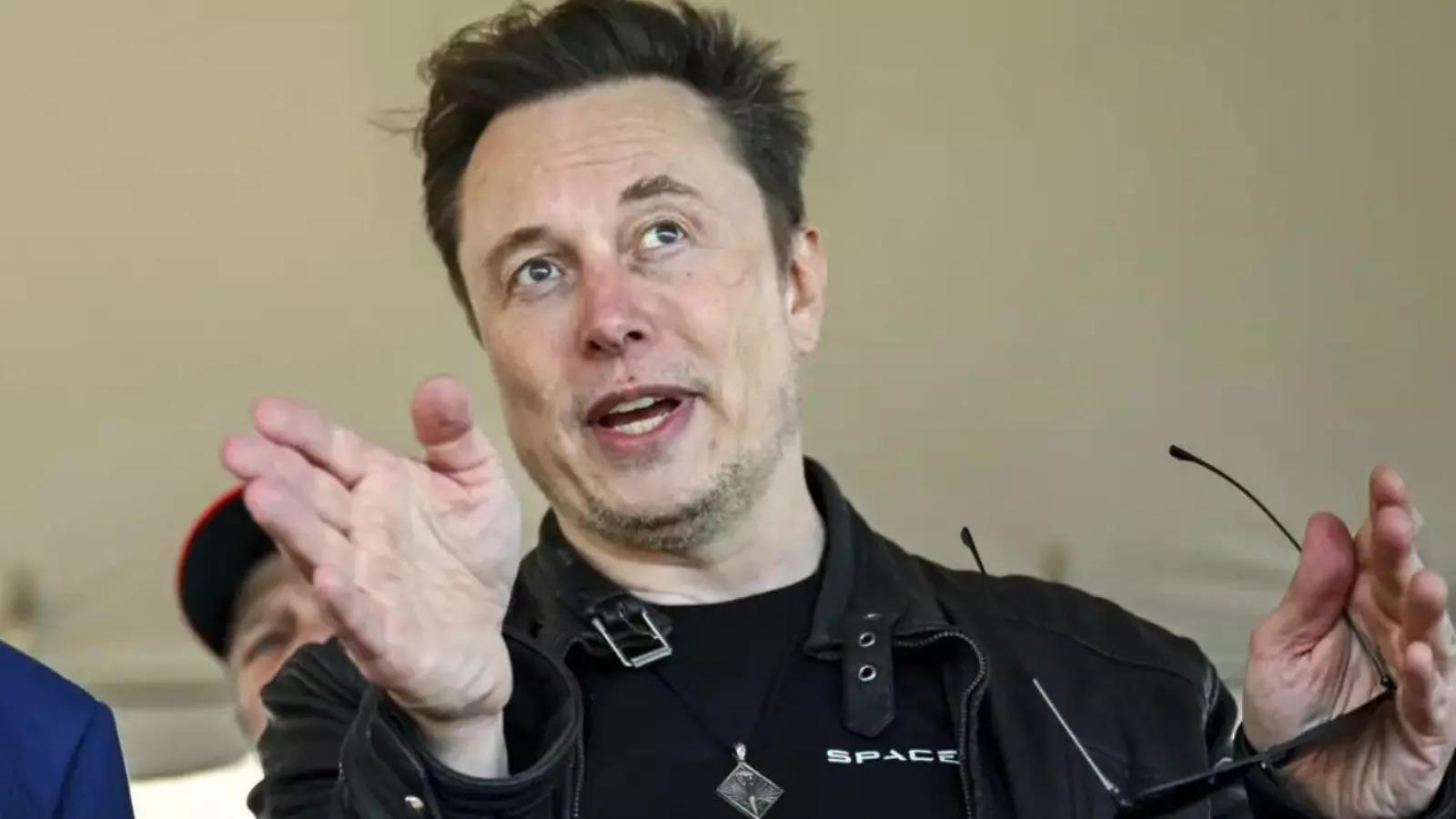 Musk raises alarm about Pakistani grooming gangs in UK