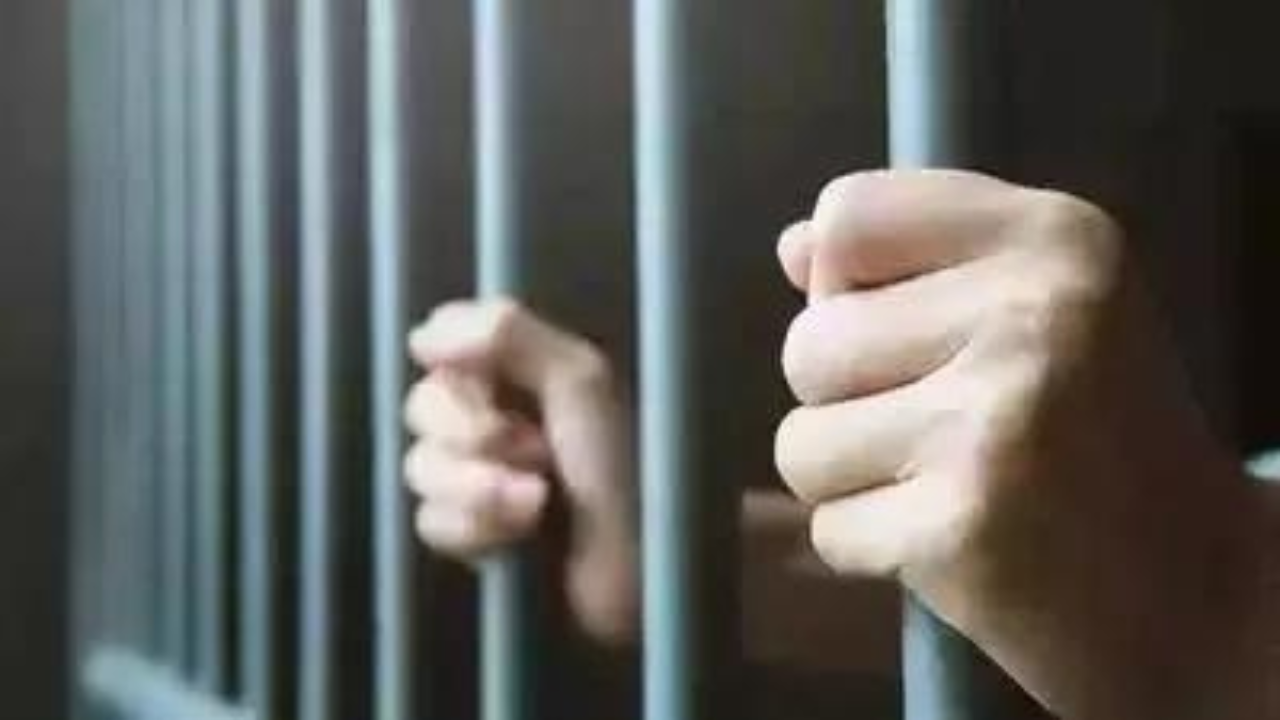 On New Year, India & Pakistan exchange list of prisoners