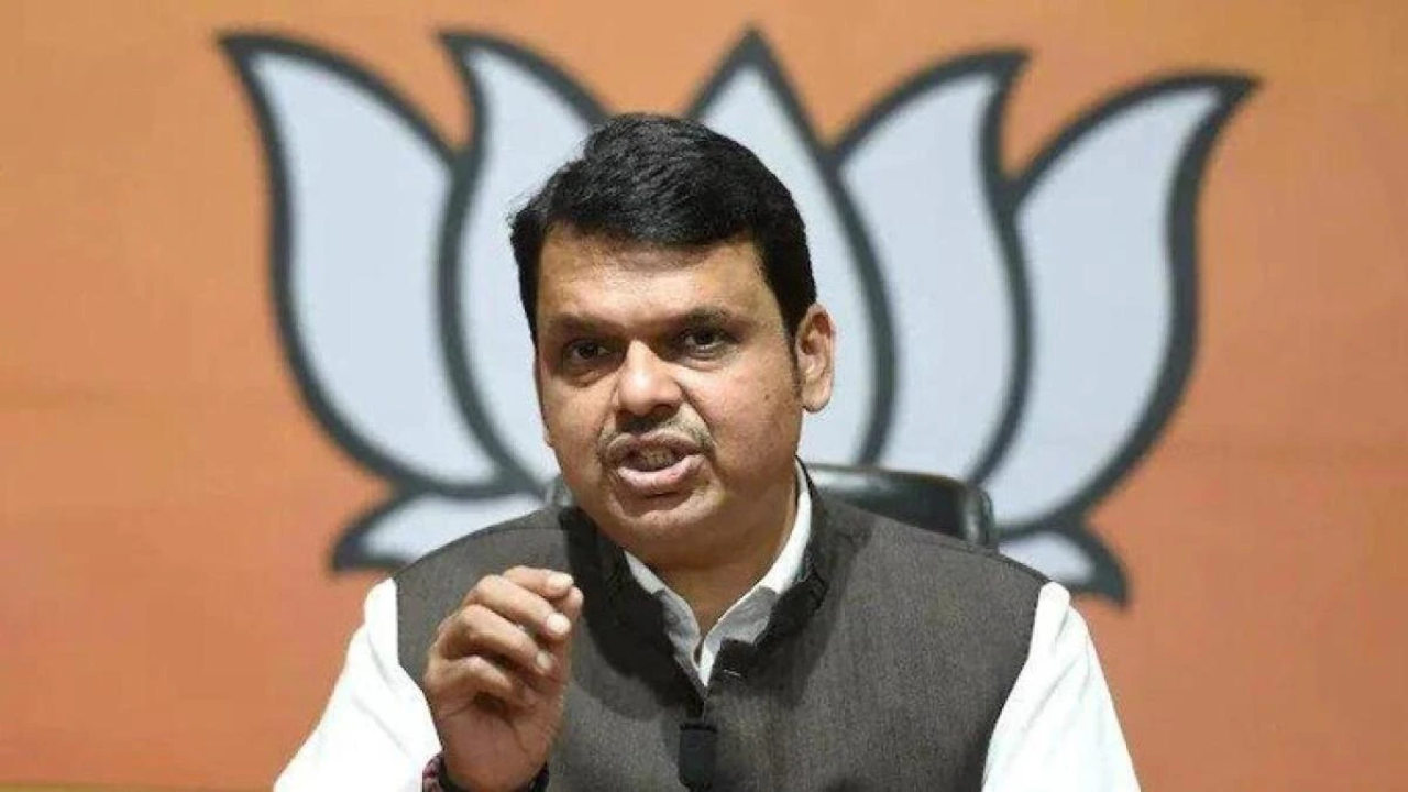 Fadnavis’ 120km bus ride reclaims Maoist zone for development