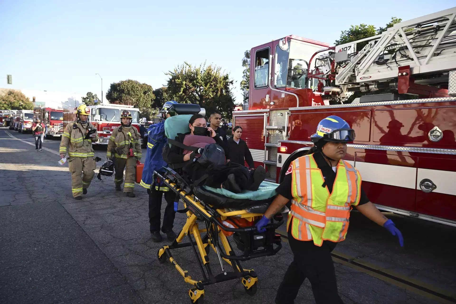 Plane crashes into southern California building: 2 killed, 18 injured