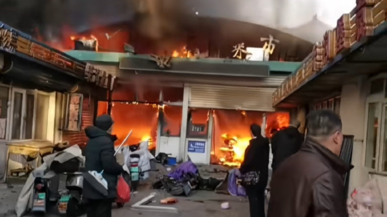 8 dead, 15 injured in a deadly fire at north China food market