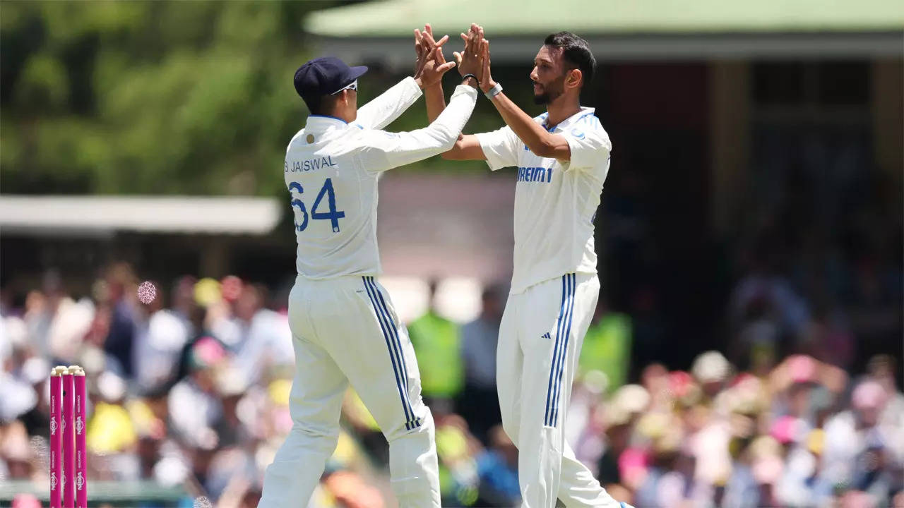 Rohit Sharma’s dressing room celebration steals the show at SCG