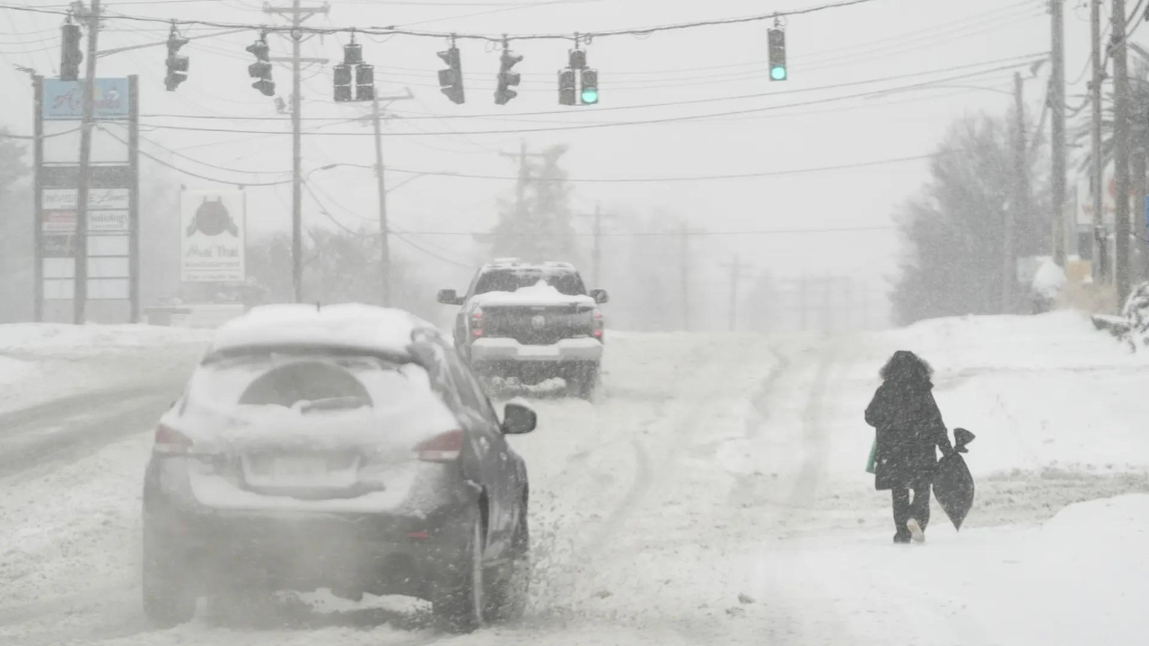 Winter storm: Polar vortex freezes much of US; over 9,000 flights disrupted