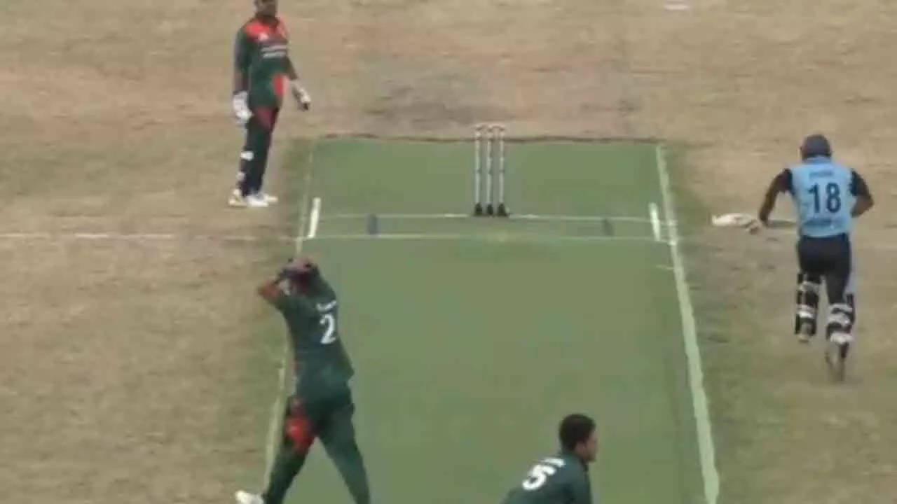 Hilarious! String of overthrows result in a comical finish – Watch