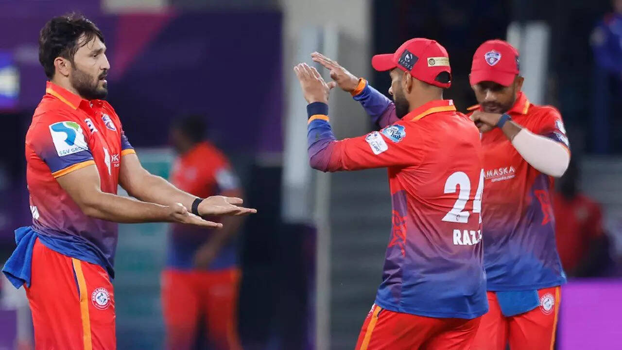 ILT20: Dubai Capitals edge MI Emirates by one run in a last-ball thriller