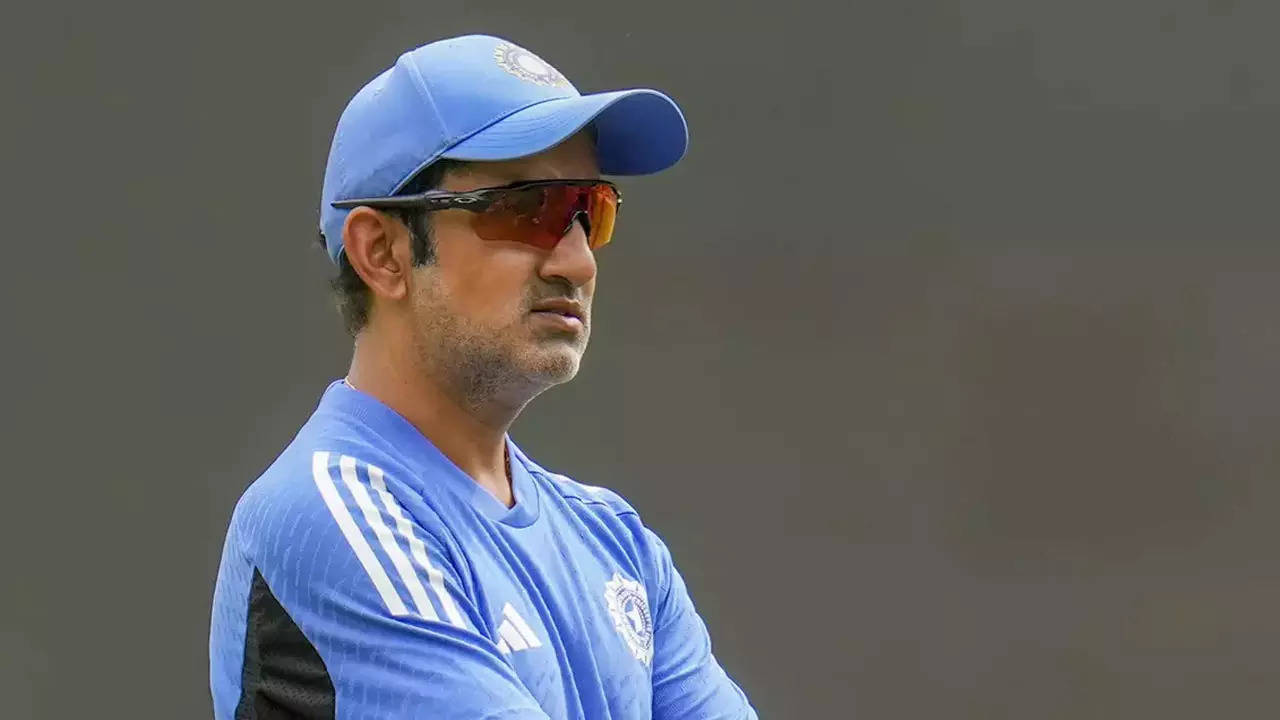 ‘Pressure is mounting’: Karthik on challenges for Gambhir as India coach