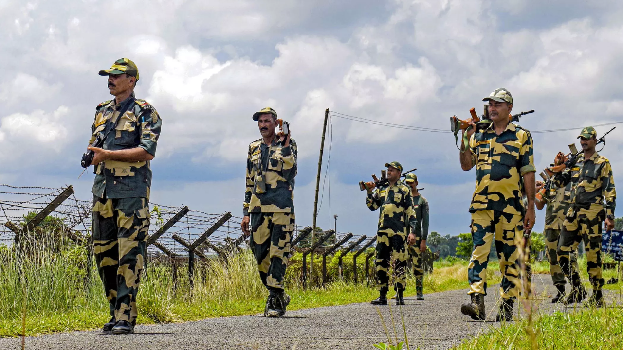 BSF, Bangladesh border guards to hold talks in Feb