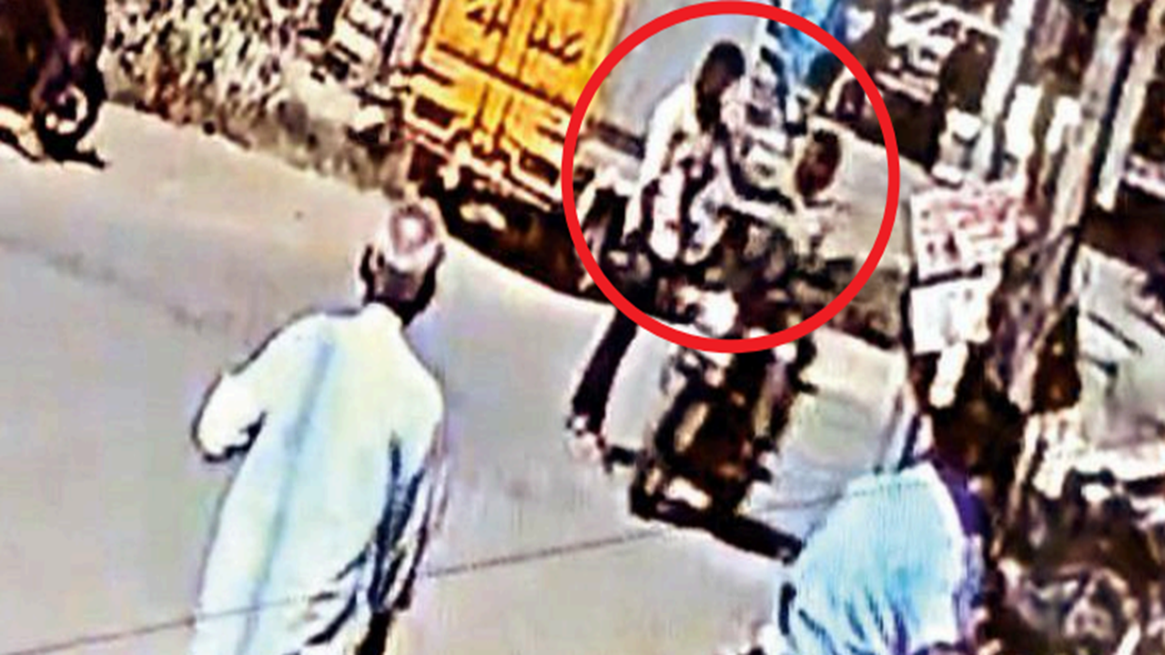 Watch: Coimbatore cop slaps youth for crossing road carelessly