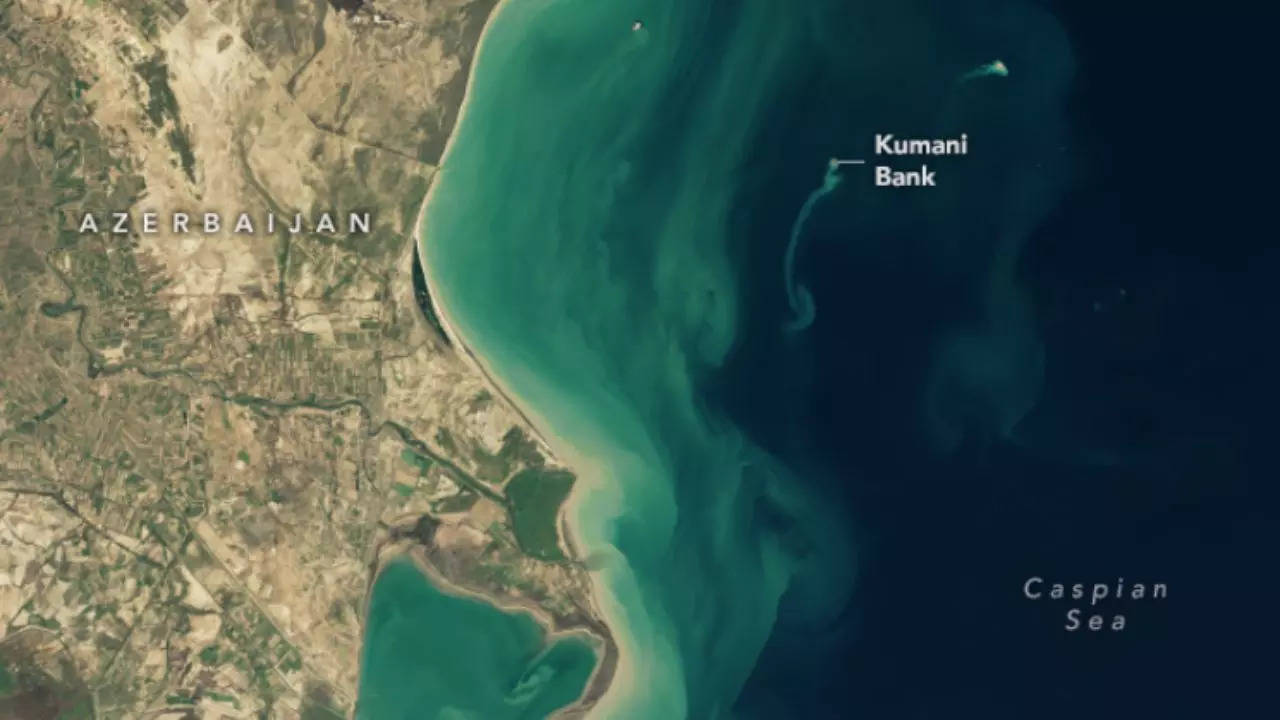 Nasa satellites capture mysterious ‘ghost island’ in Caspian Sea before it vanishes