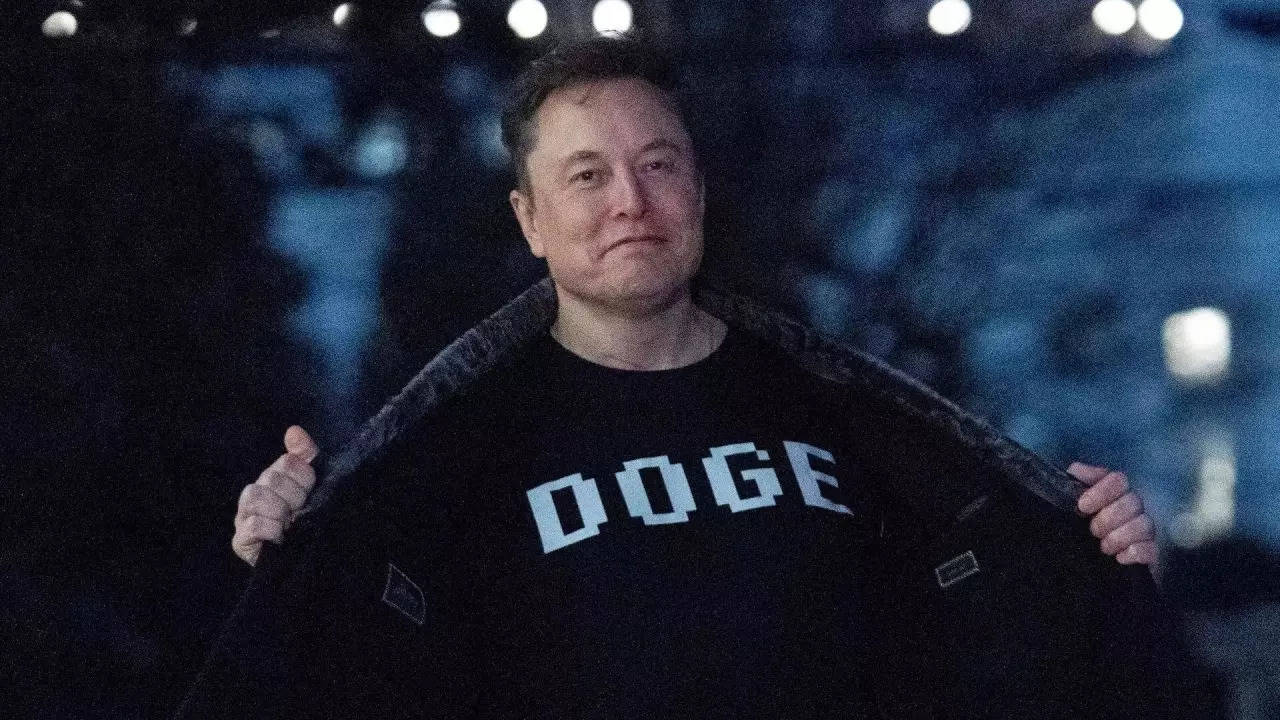 Starlink fight for Ukraine: Angry Elon Musk to Polish FM, ‘…small man. You …’